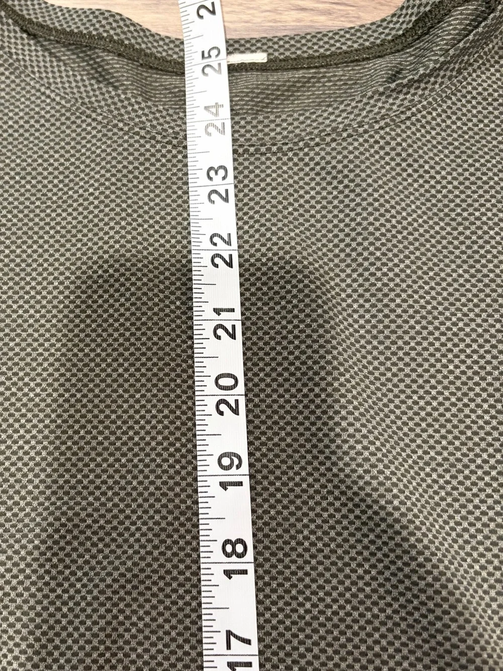 Women’s size 12 lululemon textured tie back short sleeve tee